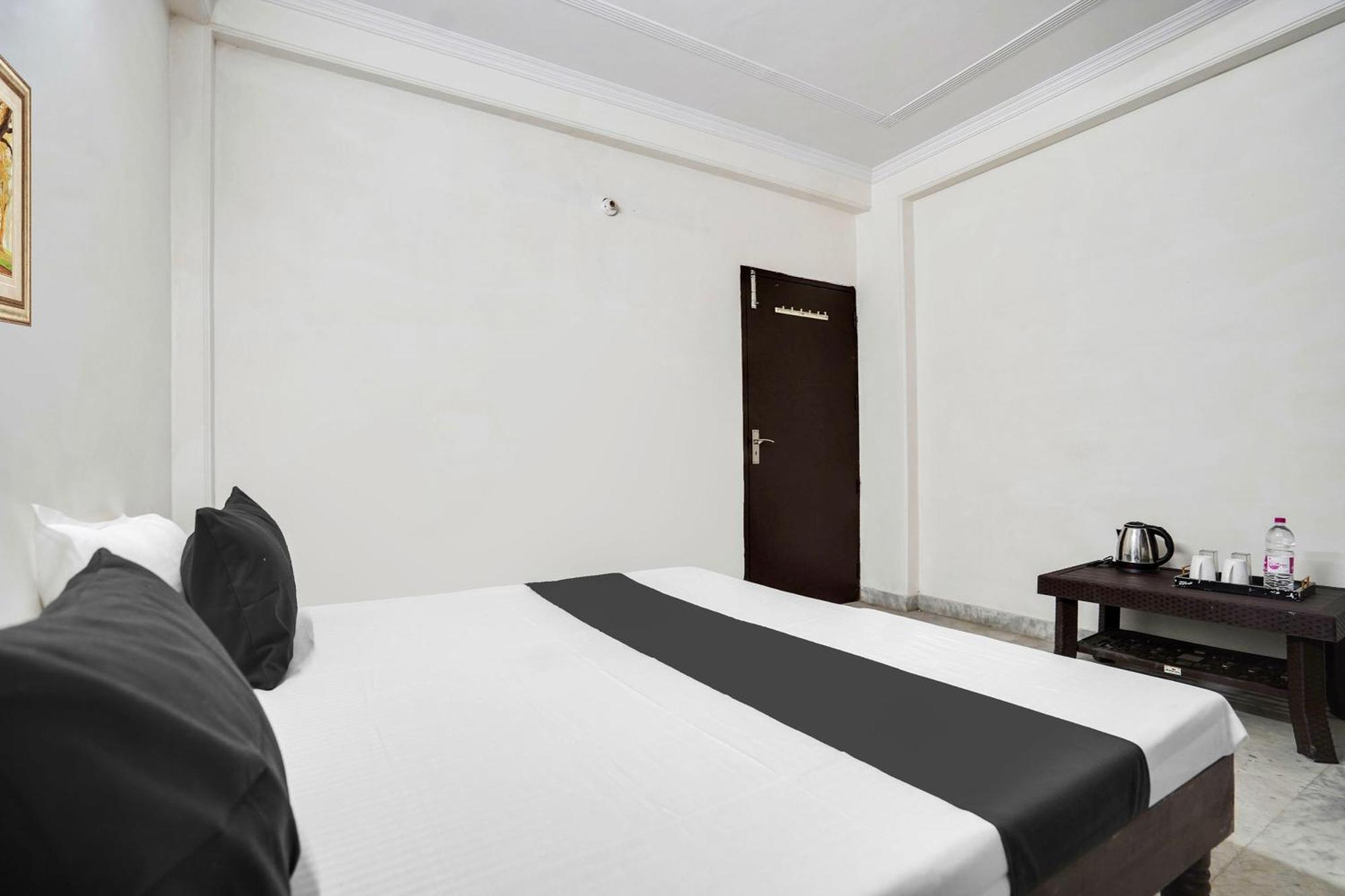 O Vishnu House Hotel New Delhi