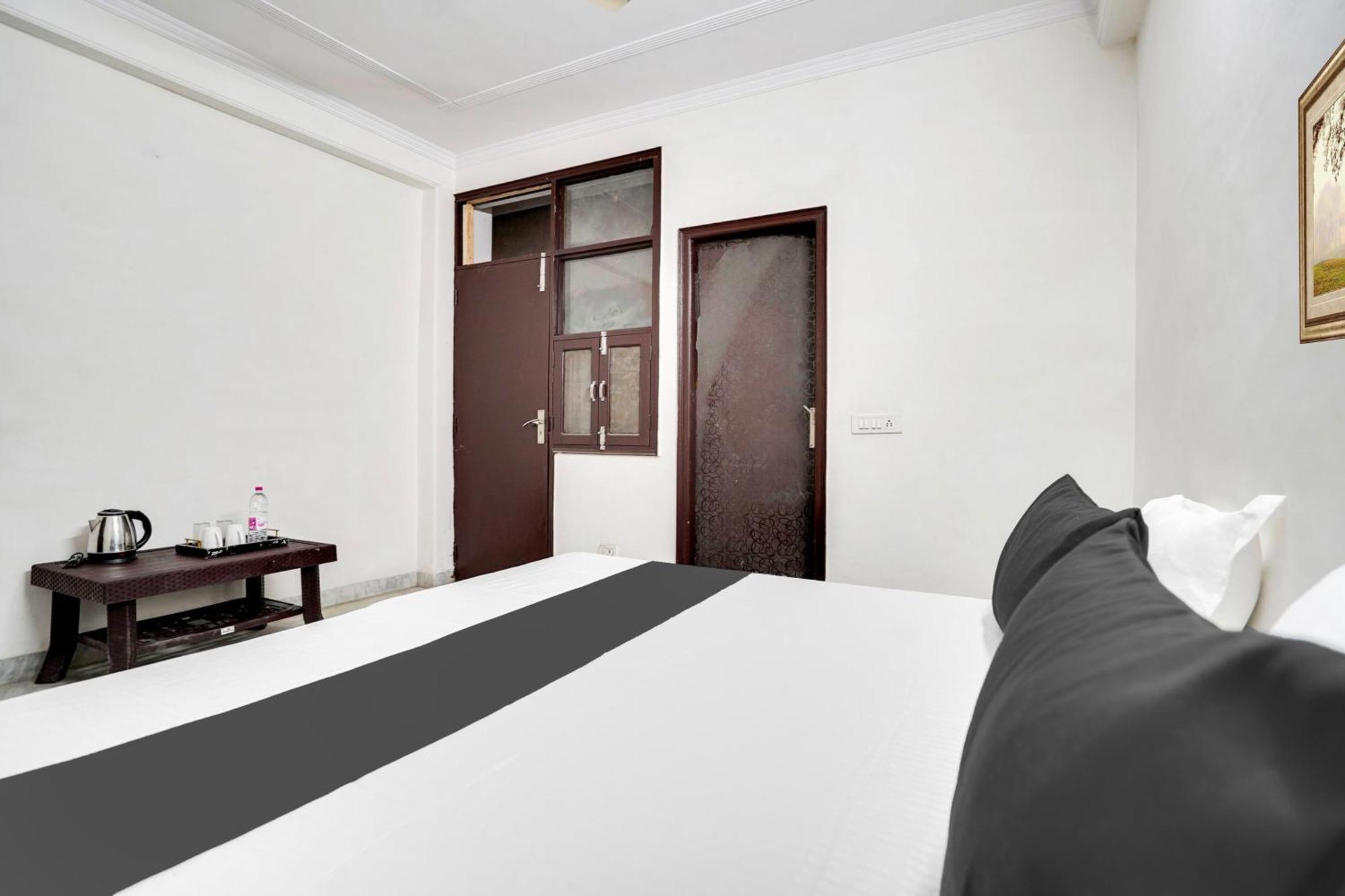 Hotel O Vishnu House New Delhi