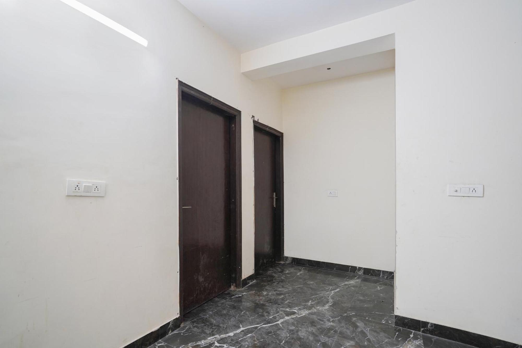 Hotel O Vishnu House New Delhi